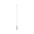 Slanke witte vloerlamp met een smal verticaal aluminium profiel en een ronde marmeren voet op een zwarte achtergrond