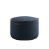 Donkerblauwe ronde Cura poef van sackit met zachte stof en decoratief goudkleurig stiksel langs de rand