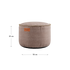 Ronde beige stoffen poef van sackit met stevige vorm en decoratieve stikrand voor comfortabel zitten in een modern Scandinavisch interieur