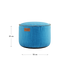 Blauwe ronde outdoor poef van sackit voor gebruik als voetensteun of extra zitplaats met weerbestendig ontwerp voor binnen en buiten