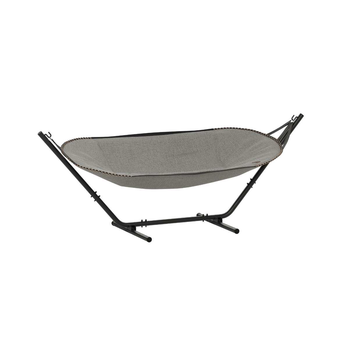 Grijze Cobana hangmat van sackit met stevig zwart frame voor ontspannen buiten liggen in de tuin op het terras of bij het vakantiehuis