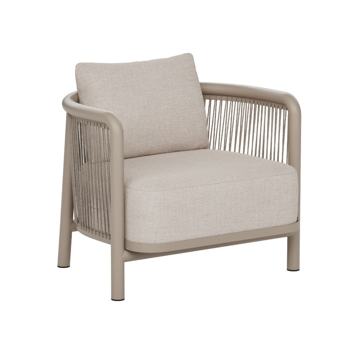 Beige Kirra loungestoel van sackit met zacht kussen en gevlochten rugleuning voor een stijlvolle moderne buitenruimte ontworpen in Denemarken