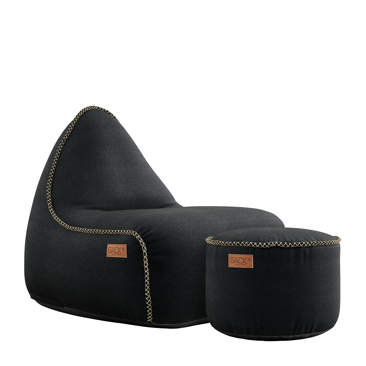 Zwarte canvas loungestoel met bijpassende poef van sackit voor comfortabel binnen zitten in een modern interieur