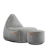 Grijze outdoor loungestoel met bijpassende poef van sackit voor binnen en buiten duurzaam zitcomfort in een modern Deens ontwerp