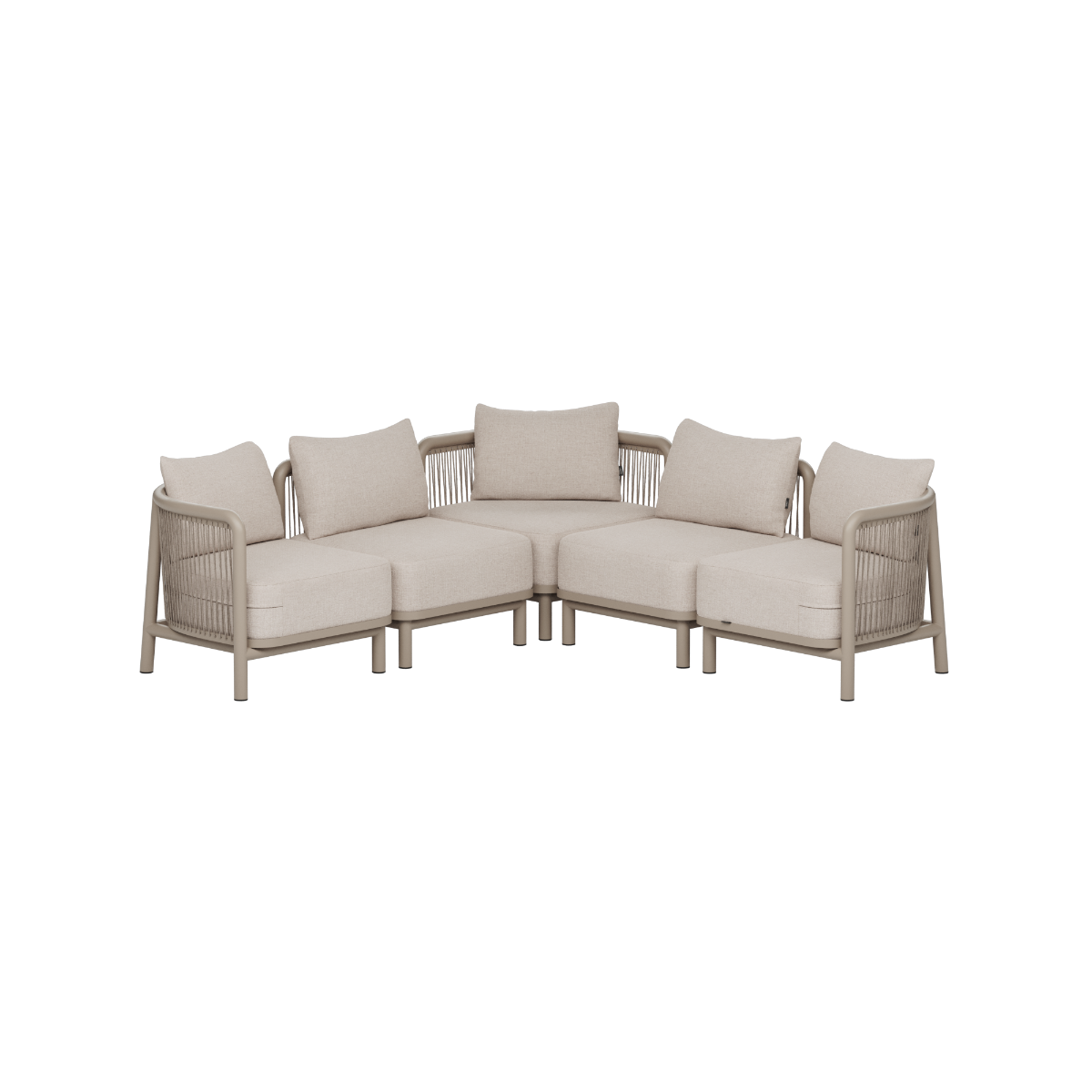 Modulaire beige loungesofa voor buiten met zachte kussens en gevlochten armleuningen van sackit ontworpen in Denemarken voor modern buitenleven