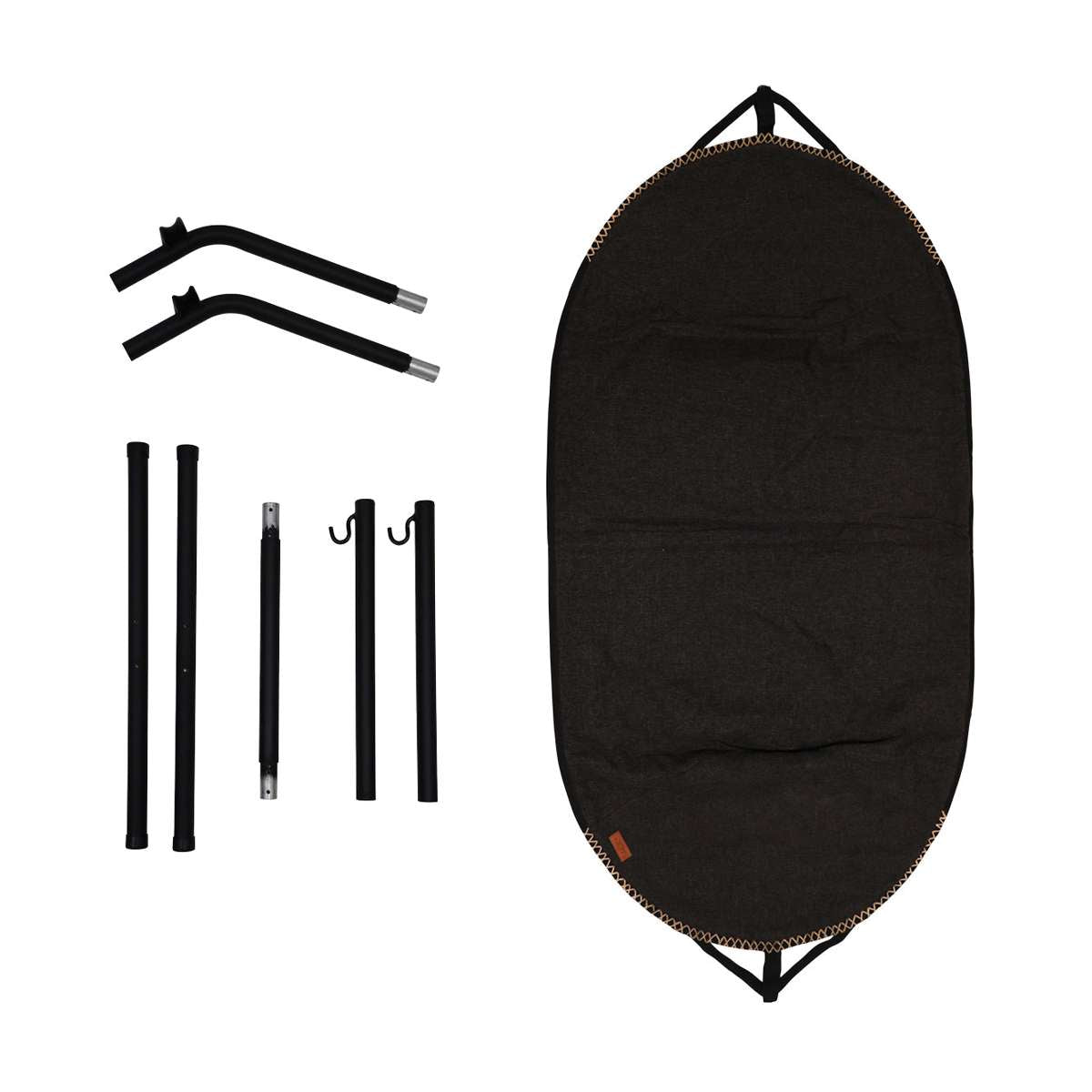 Zwarte Cobana hangmat van sackit met bijbehorende bevestigingsonderdelen voor gebruik in de tuin of op het terras
