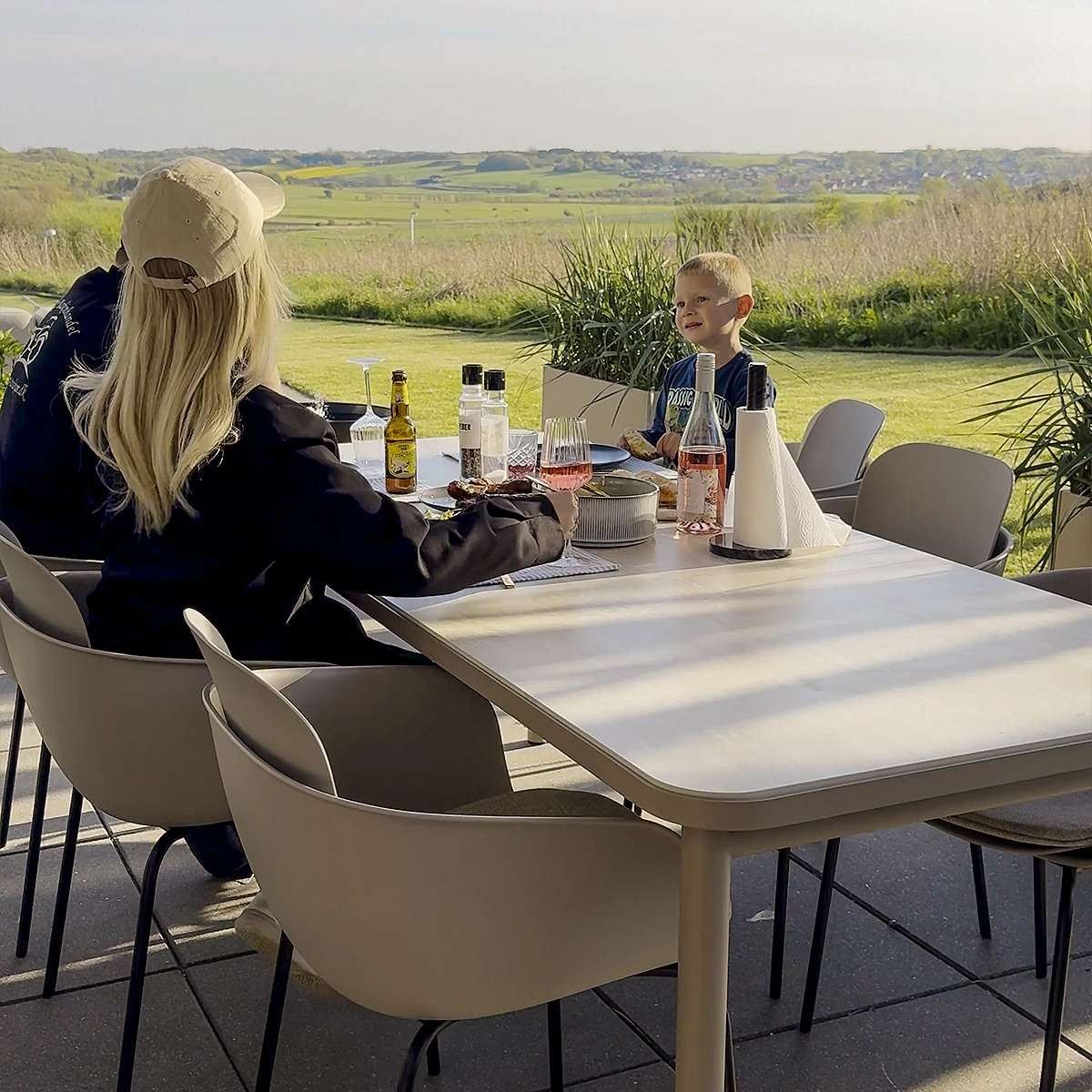 Kirra Dining Table 210x90 Ceramic van sackit buiten gestyled