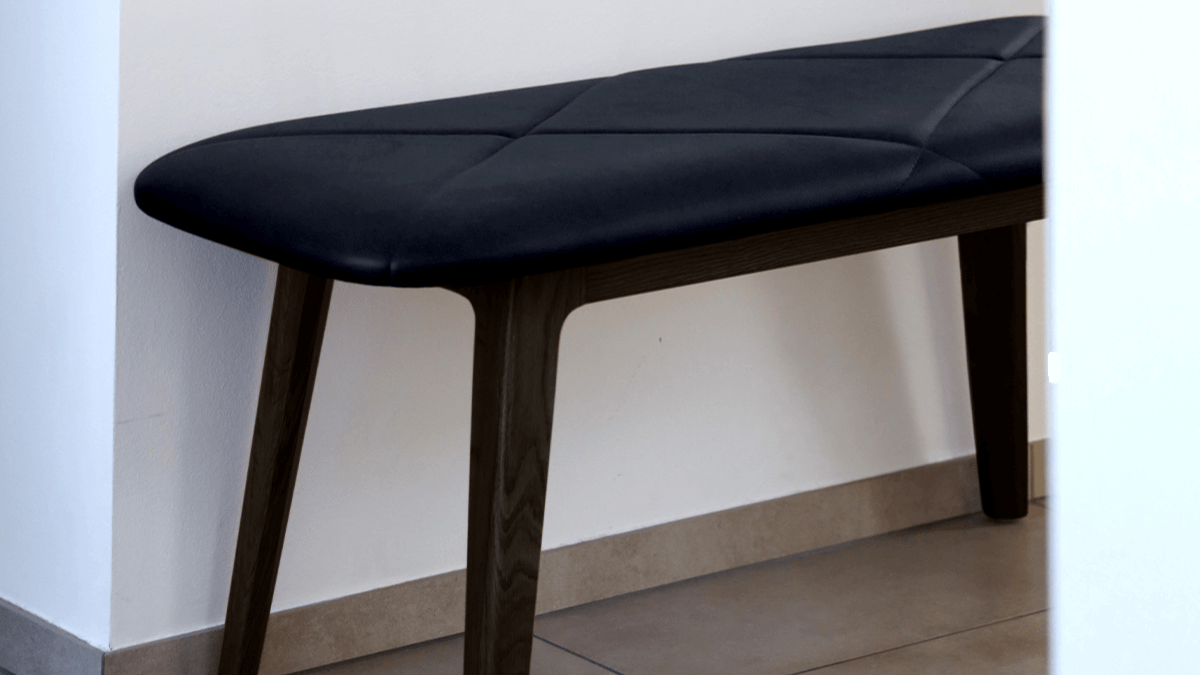 Nordic Bench - Dark Stained Oak - Bank in prachtig Deens ontwerp