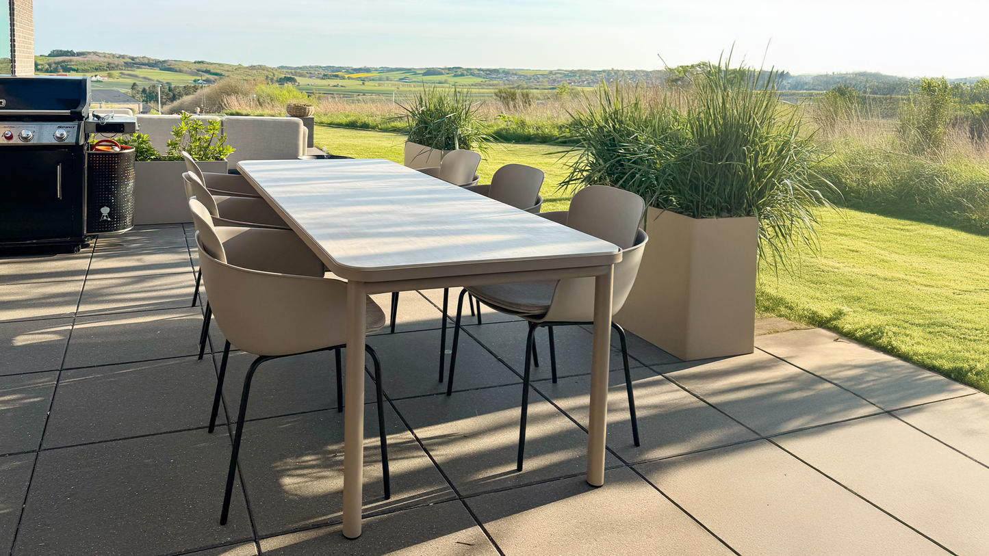 Kirra Dining Table 210x90 Ceramic - Outdoor eettafel voor 6 personen van keramiek en aluminium