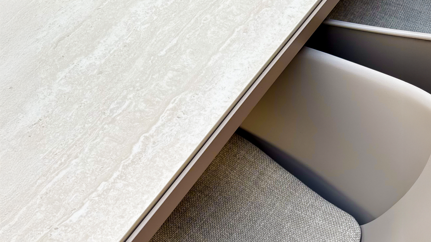 Kirra Dining Table 210x90 Ceramic - Outdoor eettafel voor 6 personen van keramiek en aluminium