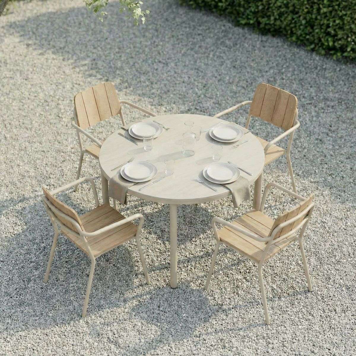 Kirra Dining Table Ø110 Ceramic & 4 Kirra Patio Chair van sackit buiten gestyled