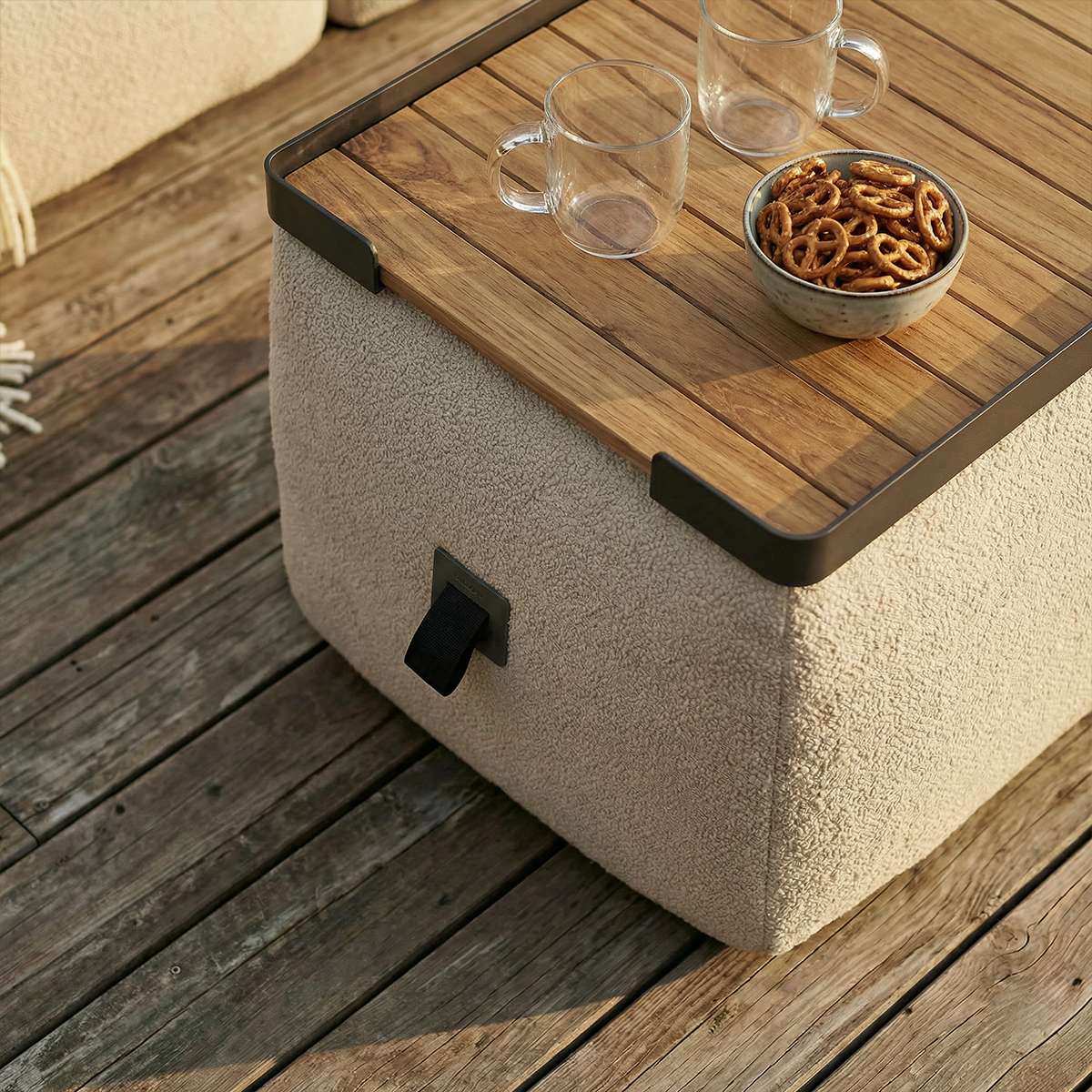 Patio Pouf Tray