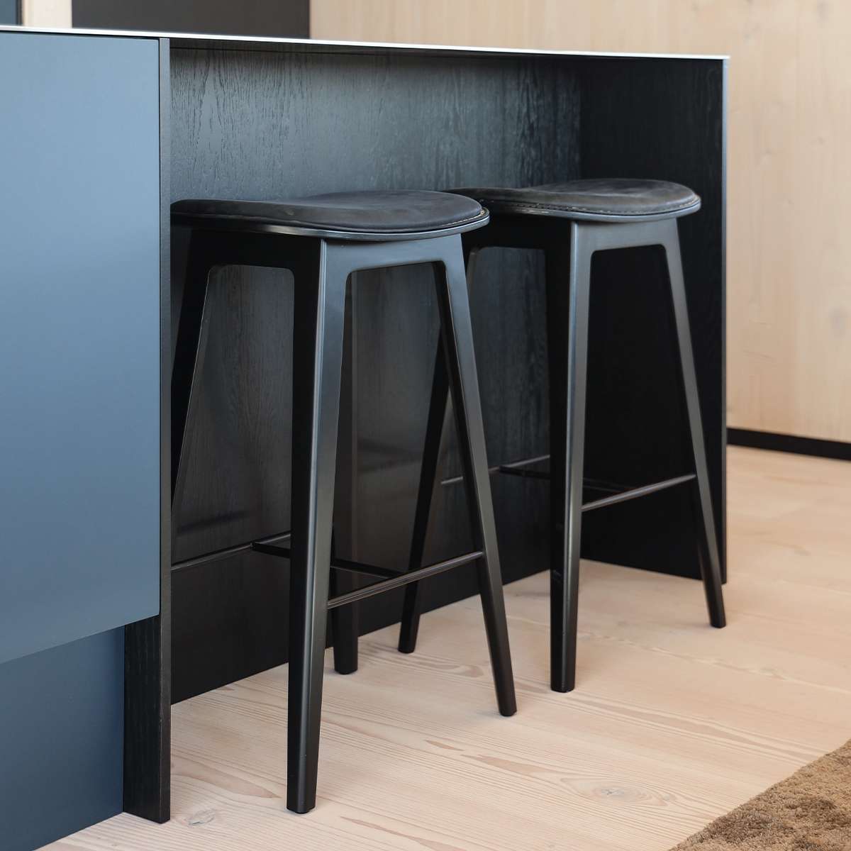 Nordic Bar Stool - Black Stained Oak with stitches