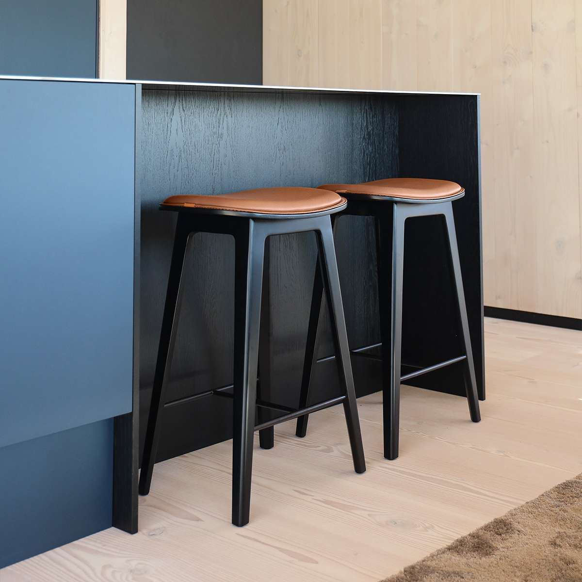 Nordic Bar Stool - Black Stained Oak with stitches