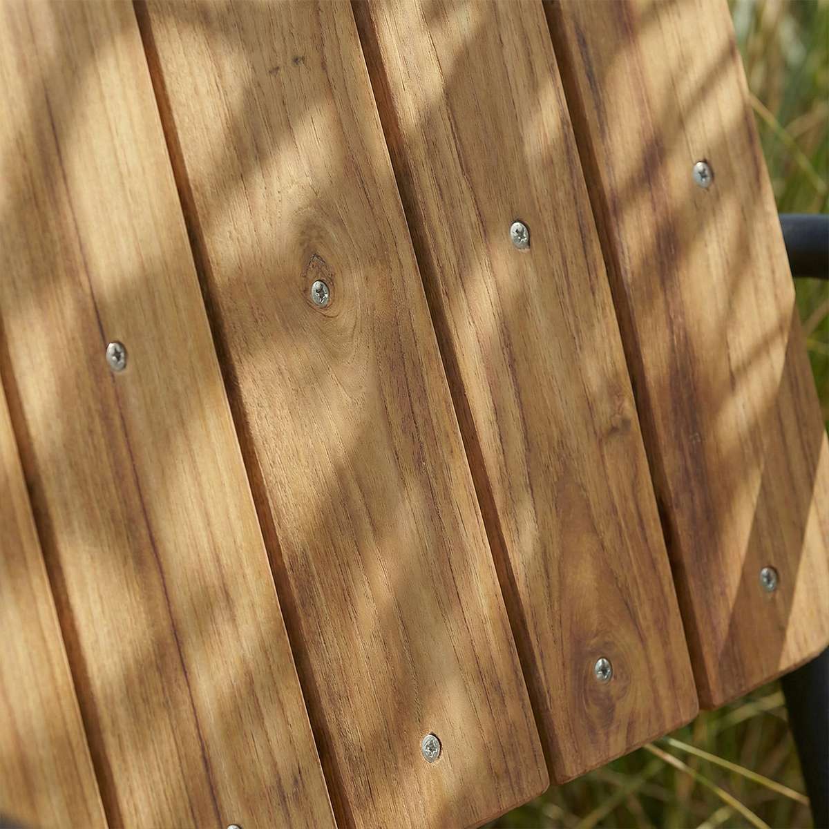 Close-up van het materiaal van Kirra Patio Lounge Chair in olijfgroen van sackit