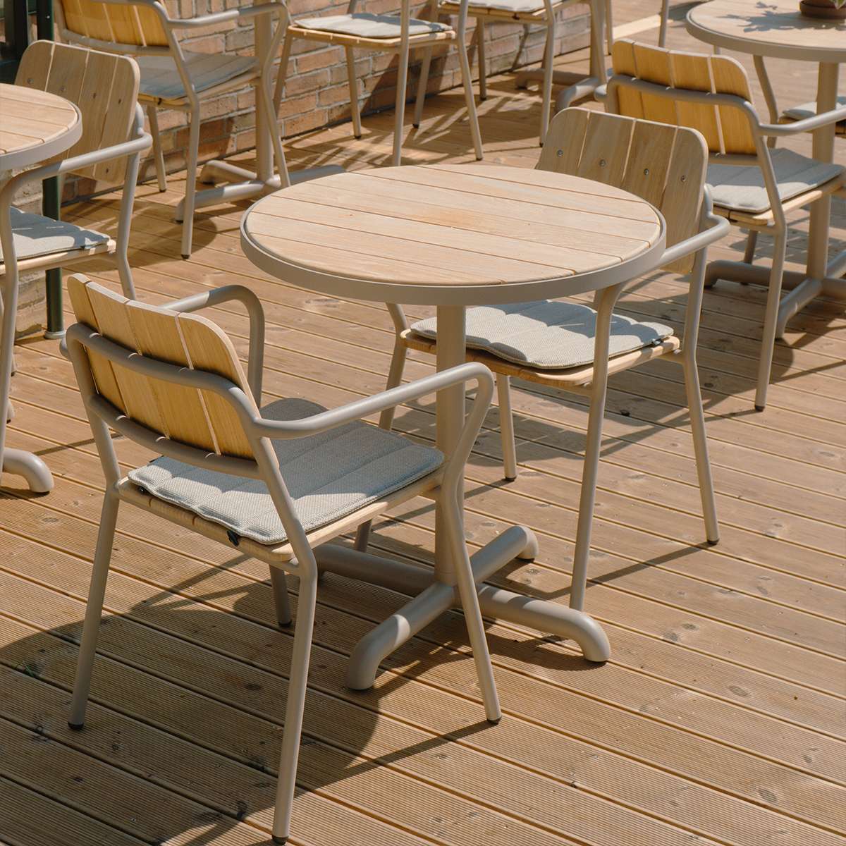 Kirra Cafe Table & 2 Kirra Patio Chair