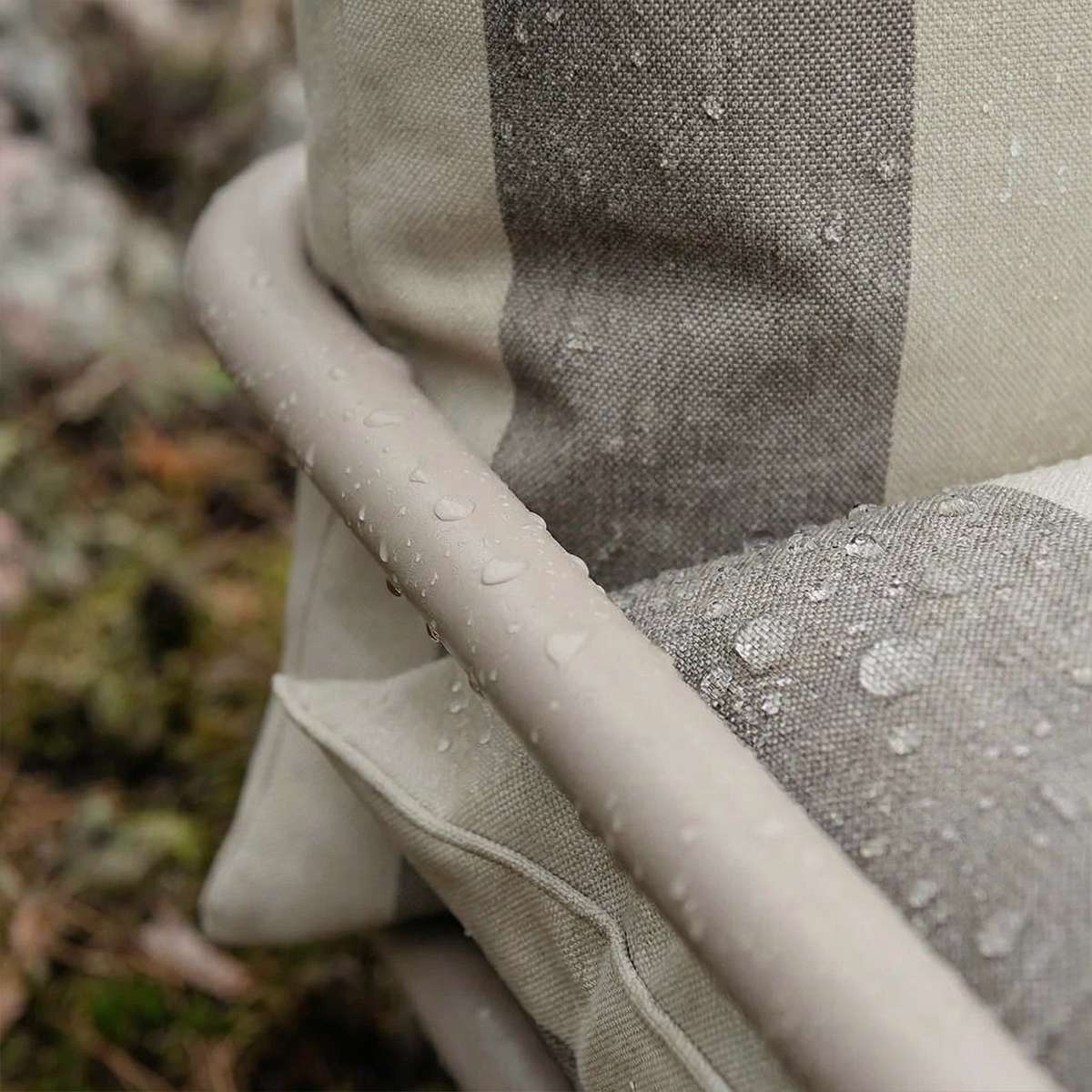 Mollis Lounge Sofa 2 Seater