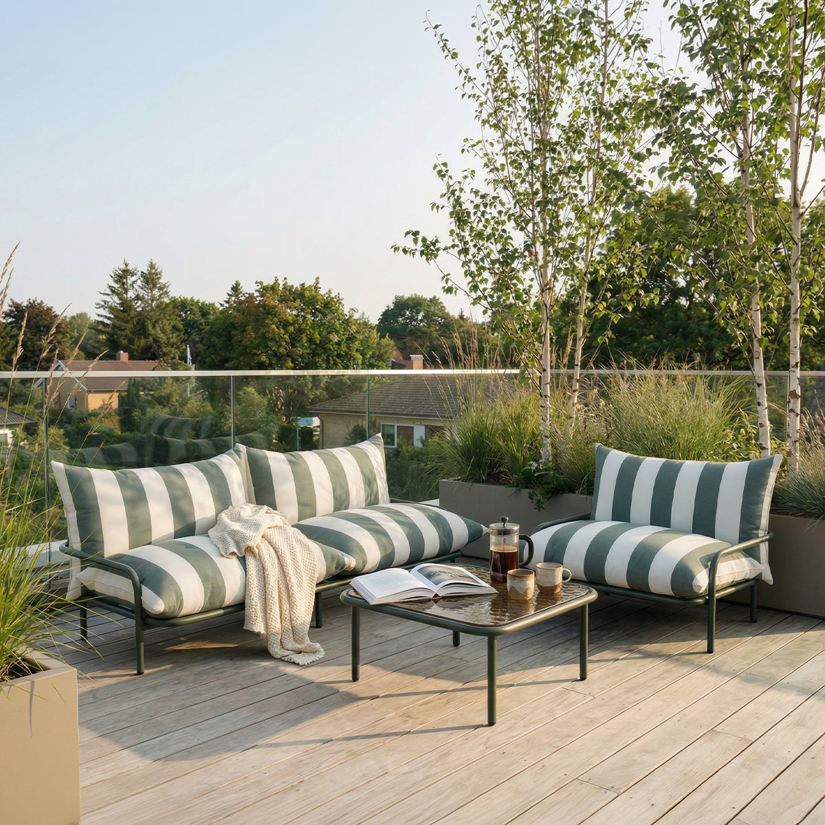 Mollis Coffee Table - Outdoor salontafel van sackit in gepoedercoat aluminium en gehard glas.